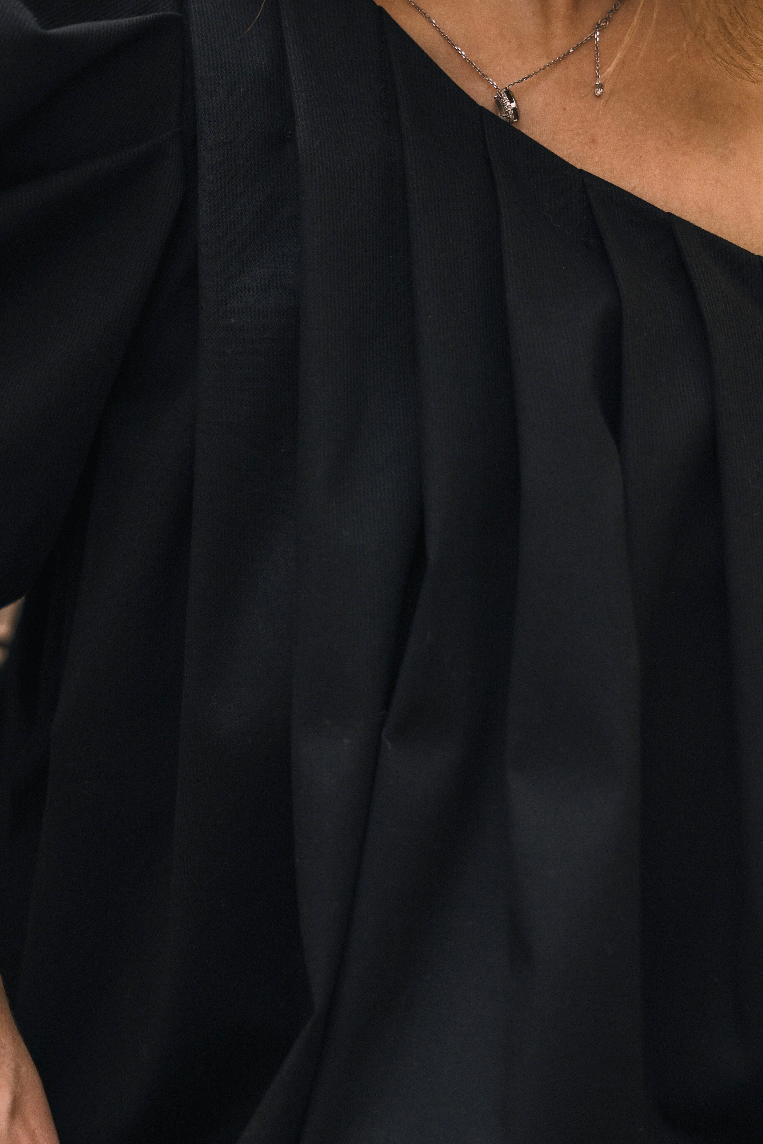 Pavia puff dress - black