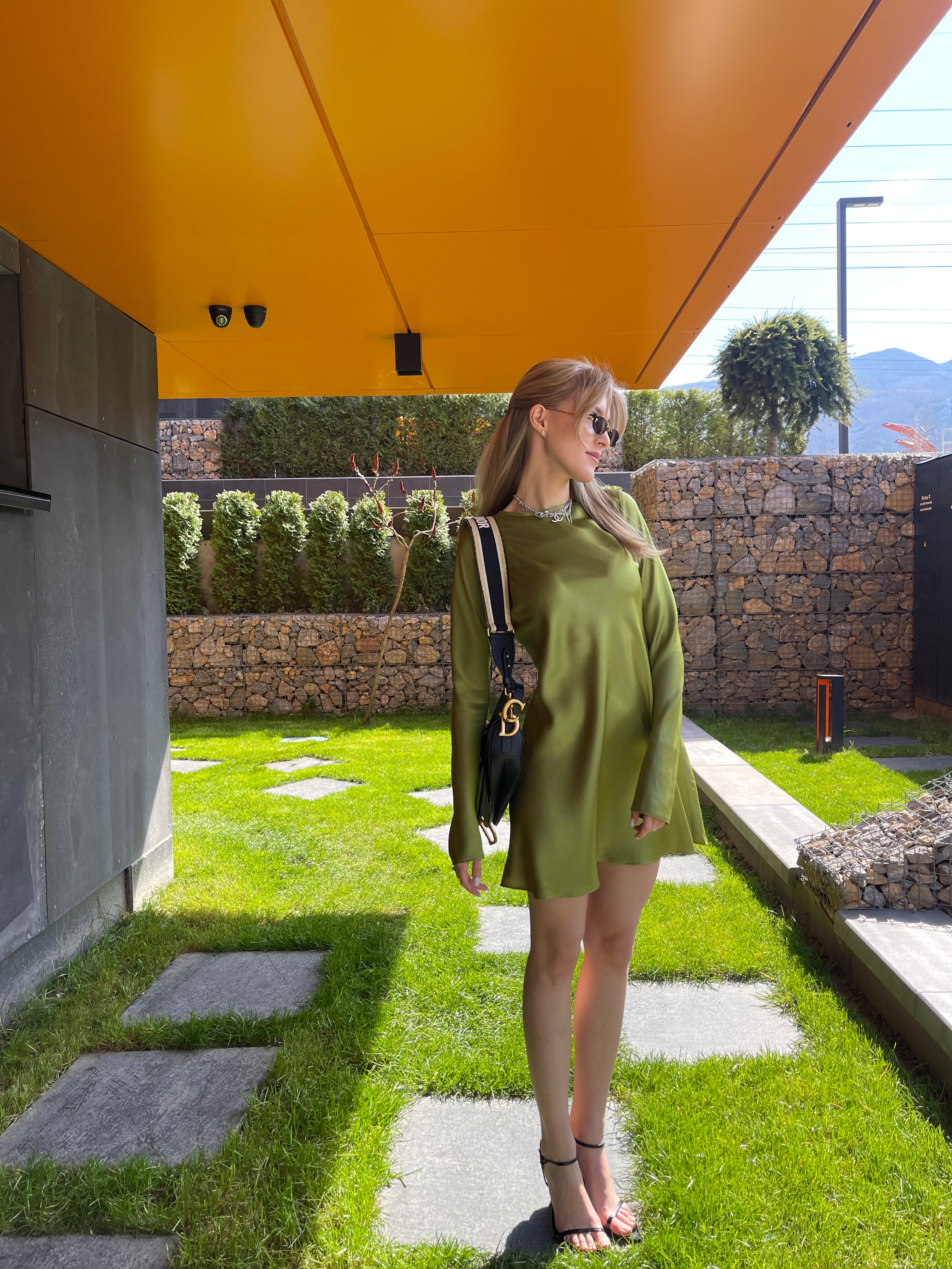 Capri satin mini dress - green